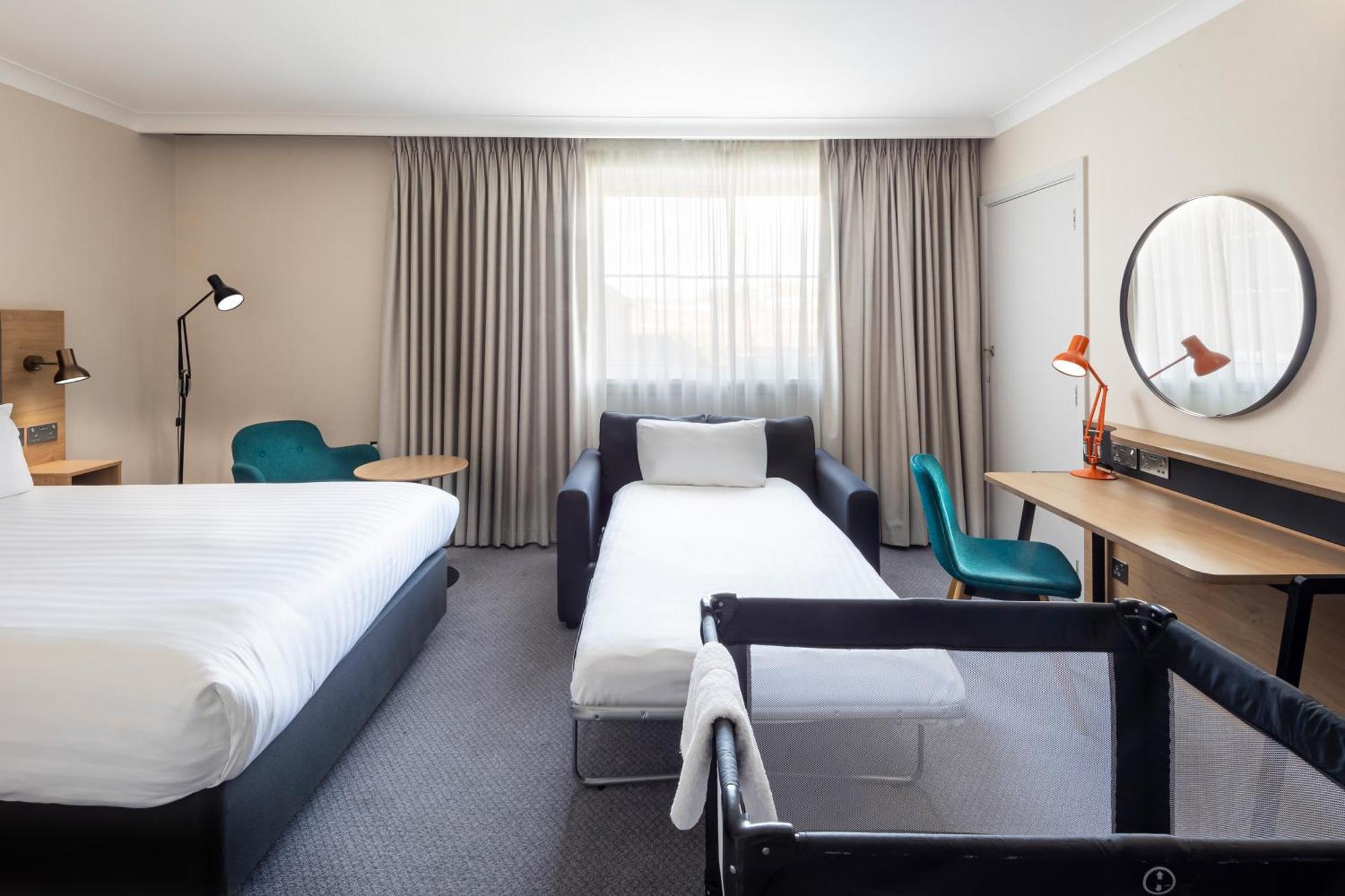 Holiday Inn High Wycombe M40, Jct.4 By Ihg Zewnętrze zdjęcie